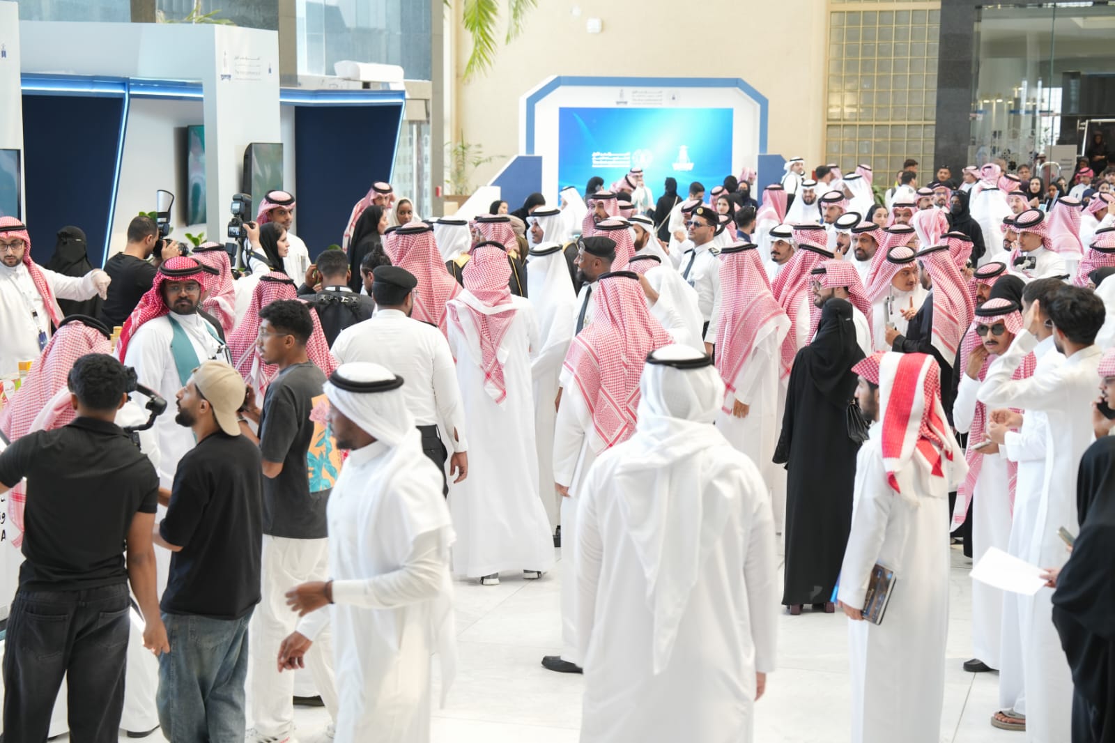 المؤتمر الأول للابتكار وريادة الأعمال يختتم أعماله ويحقق حضورًا قياسيًا وشراكات إستراتيجية